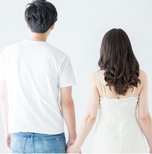 交際が始まります。結婚に求める理想や将来のビジョンを話し合いながら、相性をはかりましょう